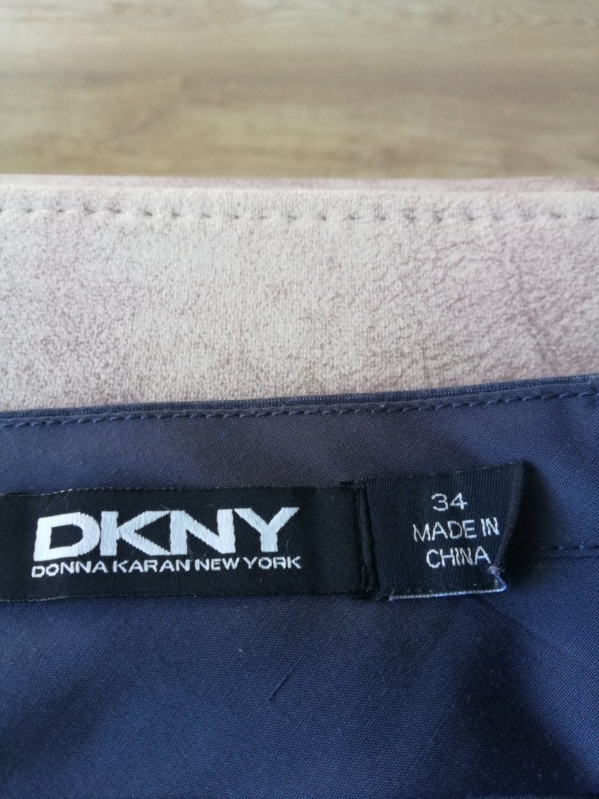 Мъжки къси панталони DKNY