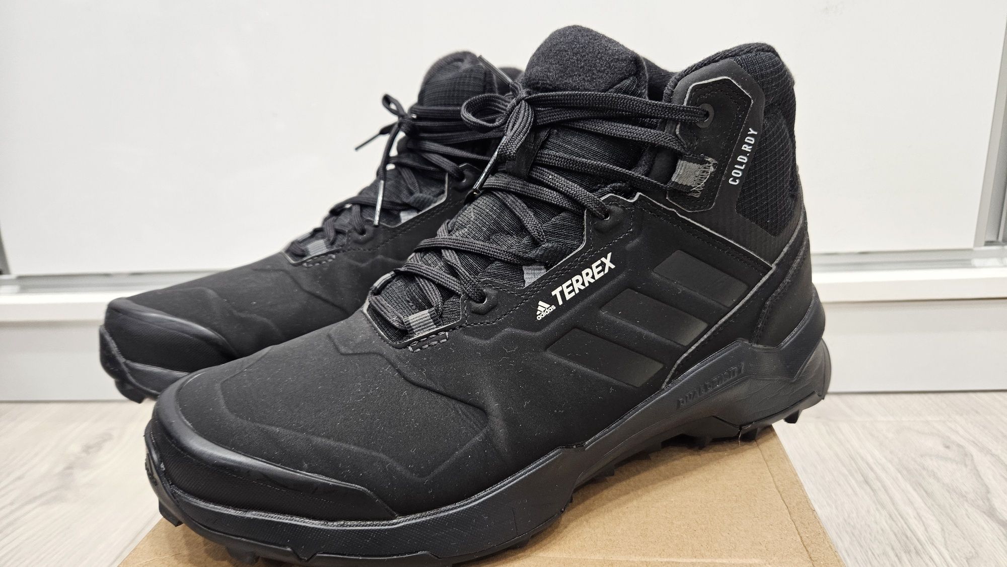 Зимни боти Adidas