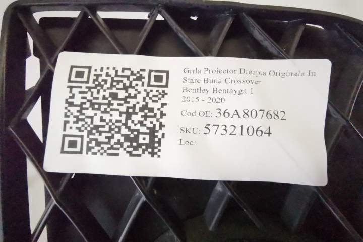 Grila Proiector Dreapta Originala In Stare Buna Crossover Bentley  Ben
