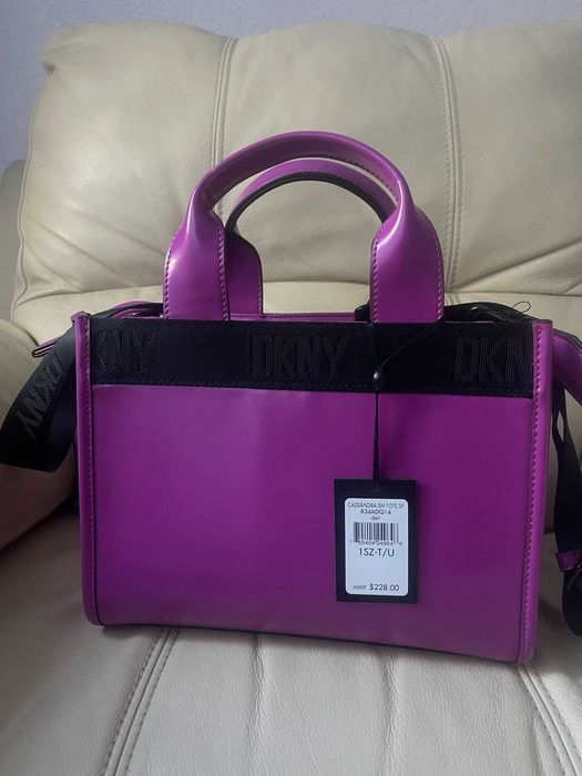 Нова чанта от dkny, дължина 26,5 см