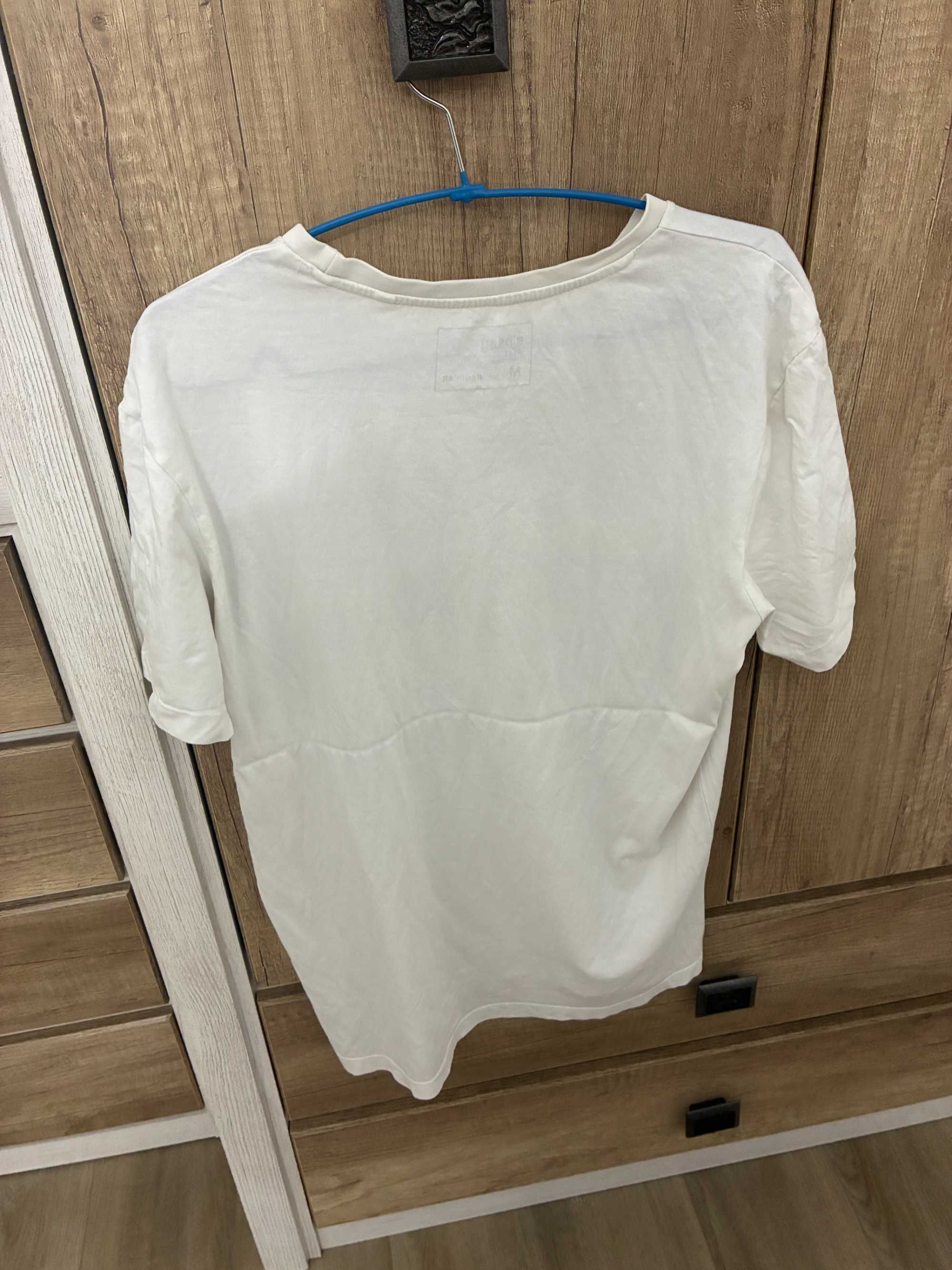 Tricou Alb Barbati Sinsay imprimeu " CARS " , Marimea S (EUR38)
