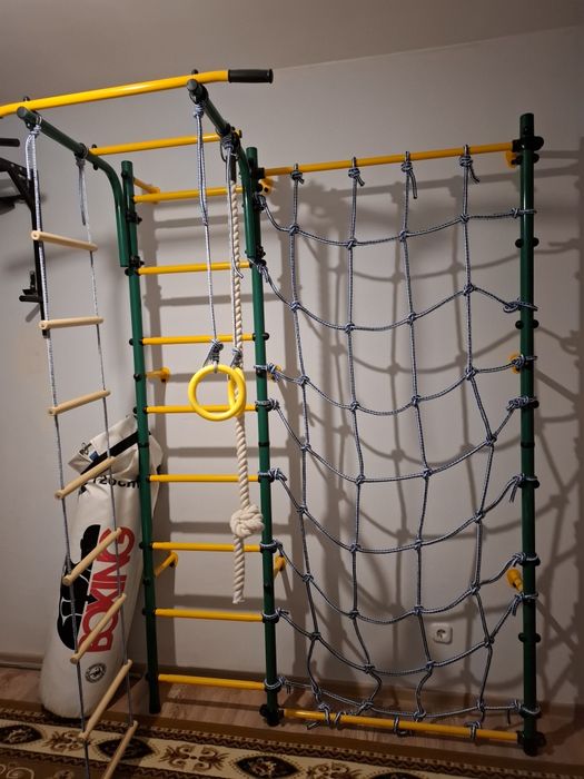 Продам шведскую детскую стенку