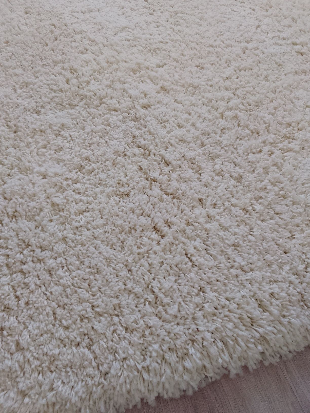 Продам ковёр травка, рр.2×3