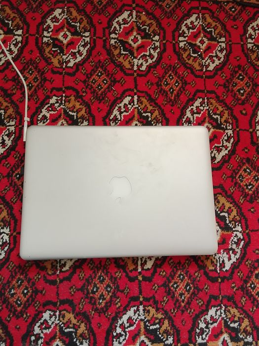 MacBook Pro  2012