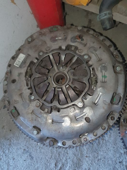 Kit ambreaj +volanta vw audi 04L141015D
