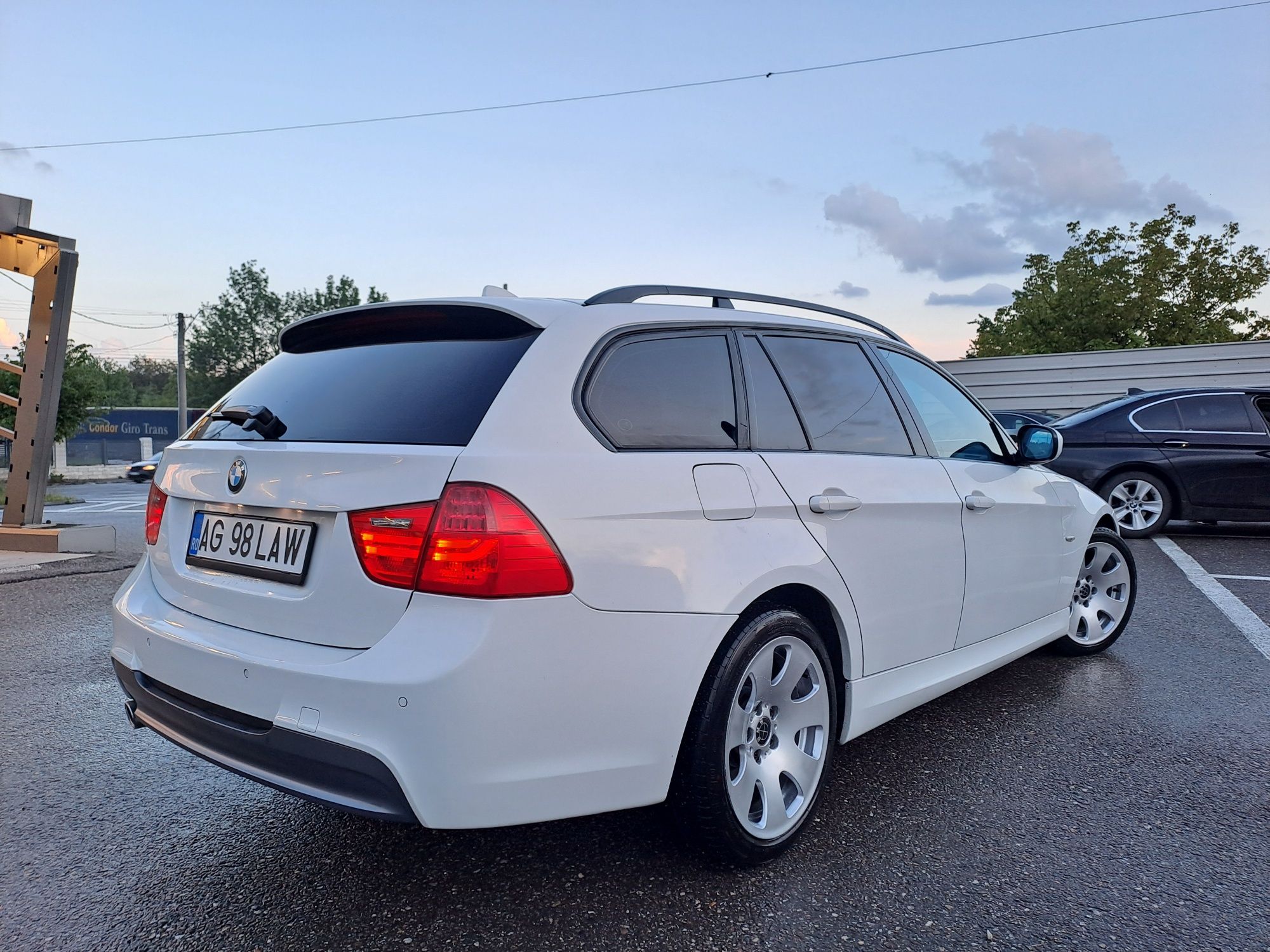BMW e91 320d 177cp pachet M