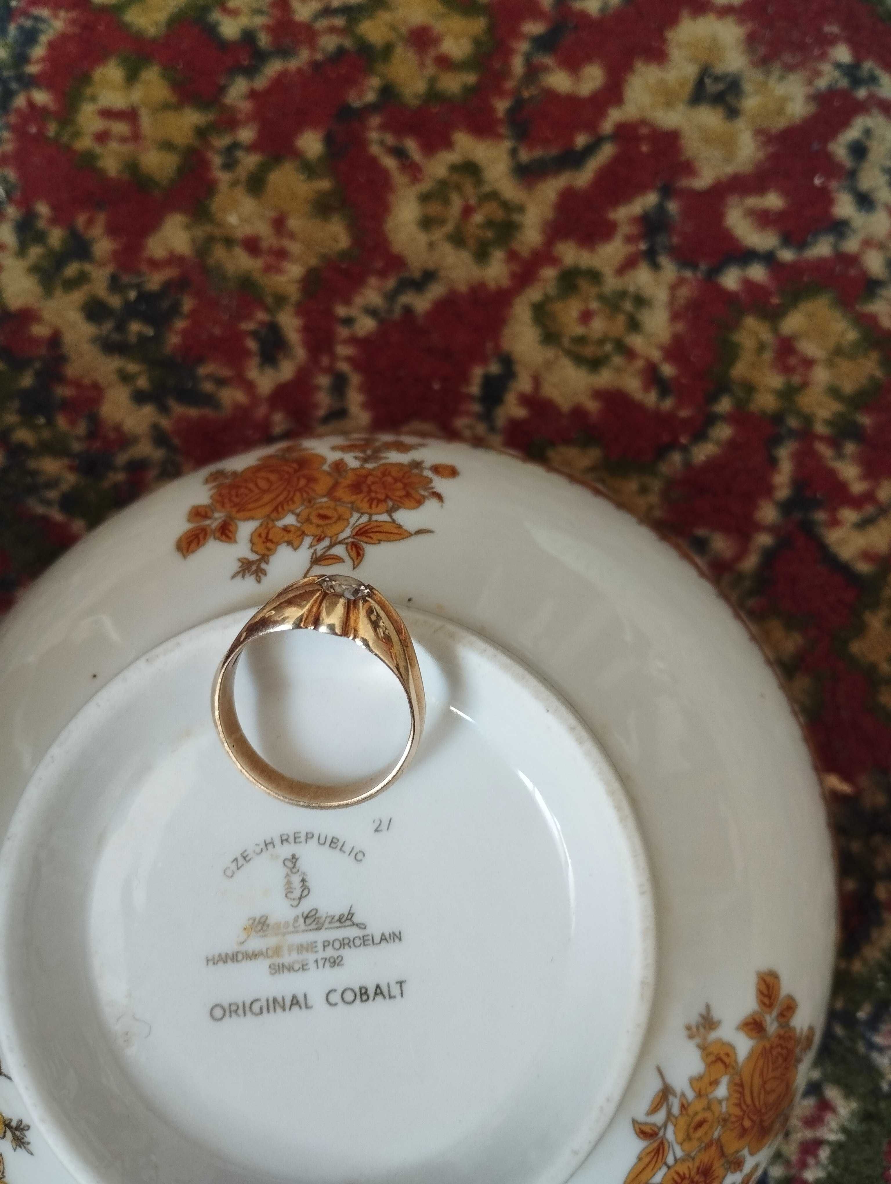 Бриллиант узук 0.60 karat. арзон нархга бераман