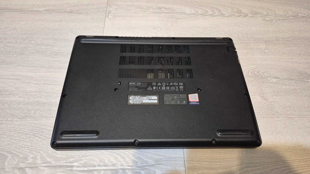 Acer TravelMate P214-52 i5-10210U 16GB DDR4 256GB SSD Windows 11