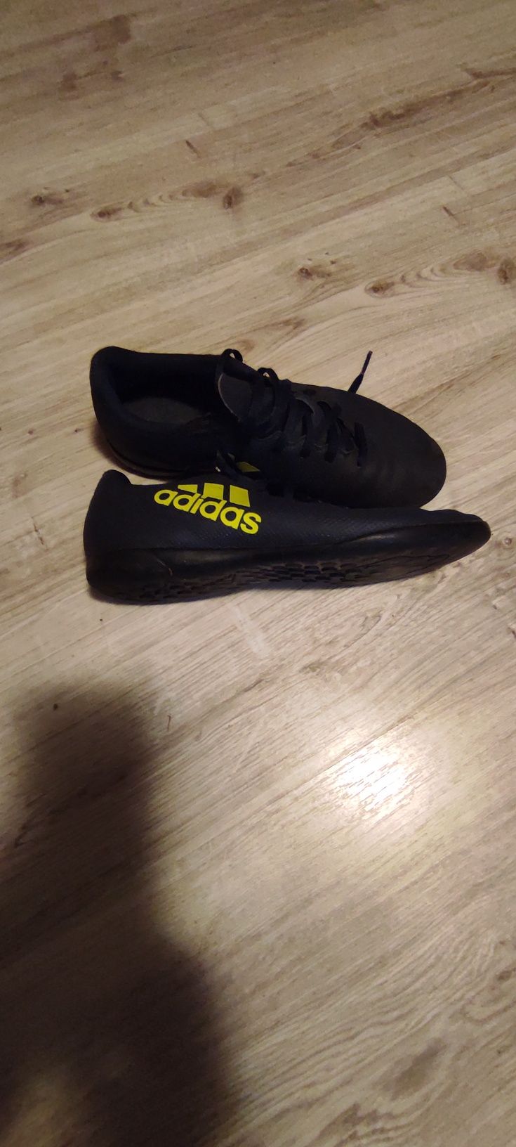 Adidași fotbal marca Adidas mărime 36