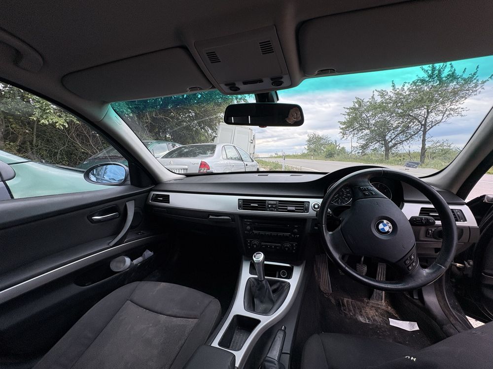 BMW 320d на части
