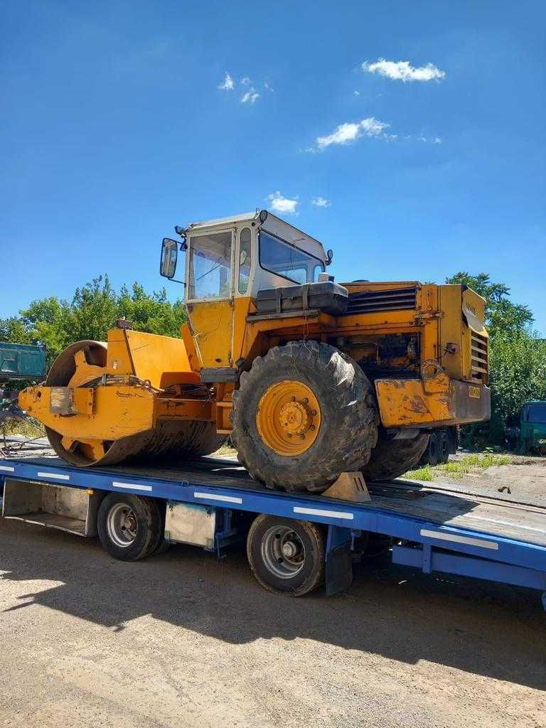 Inchiriez cilindru compactor  16 to cu operator si trailer. 800 lei/zi