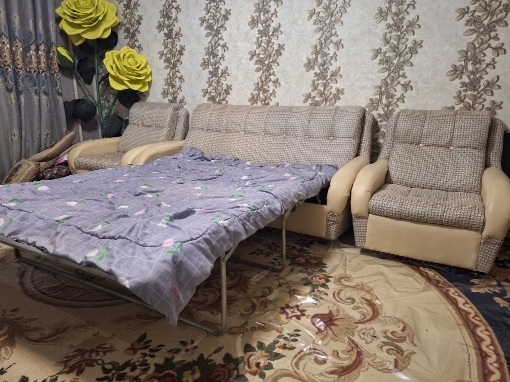 Диван  мягкая мебель