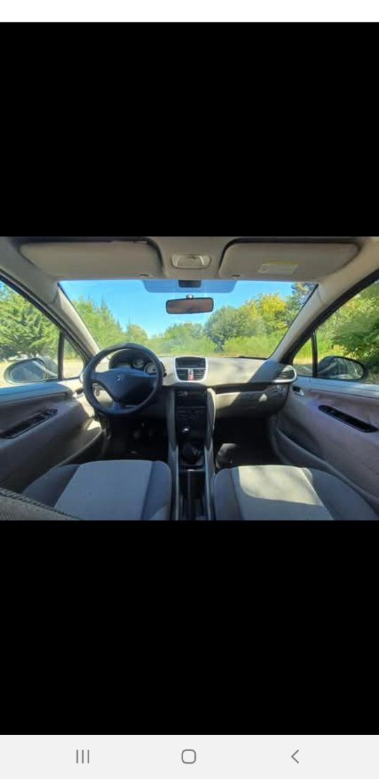 OFERTĂ  AZI 550 fix Peugeot 207 Benzină  și Gaz Clima Ac Function