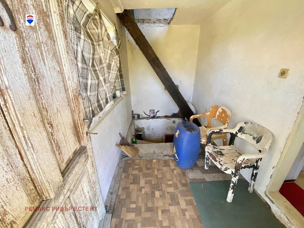 Продава се Къща в Русе, Промишлена зона - Изток - 20 кв.м за 595 €/кв.м - Снимка #9