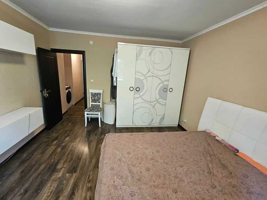 Продава се Тристаен апартамент в София, Лагера - 130 кв.м за 1924 €/кв.м - Снимка #1