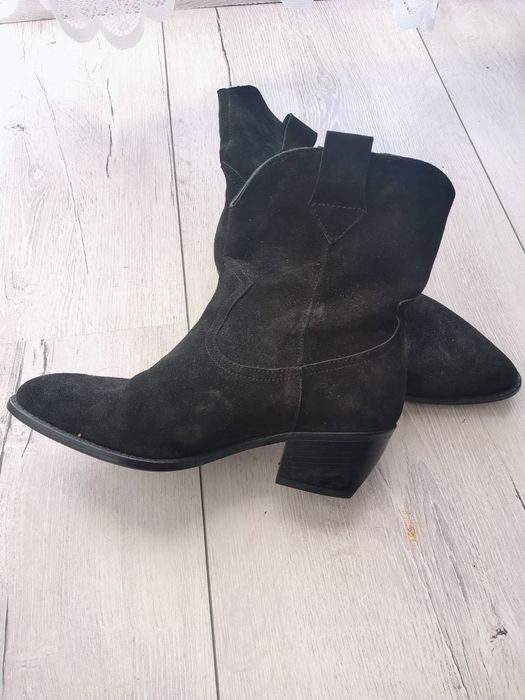 Vând botine din piele EPICA