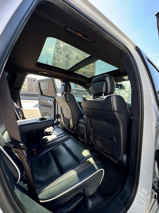 Jeep Grand Cherokee Overland