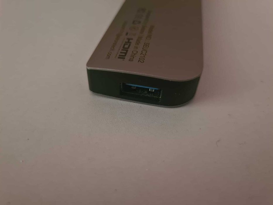 Docking Macbook PRO/AIR M1 si mai jos