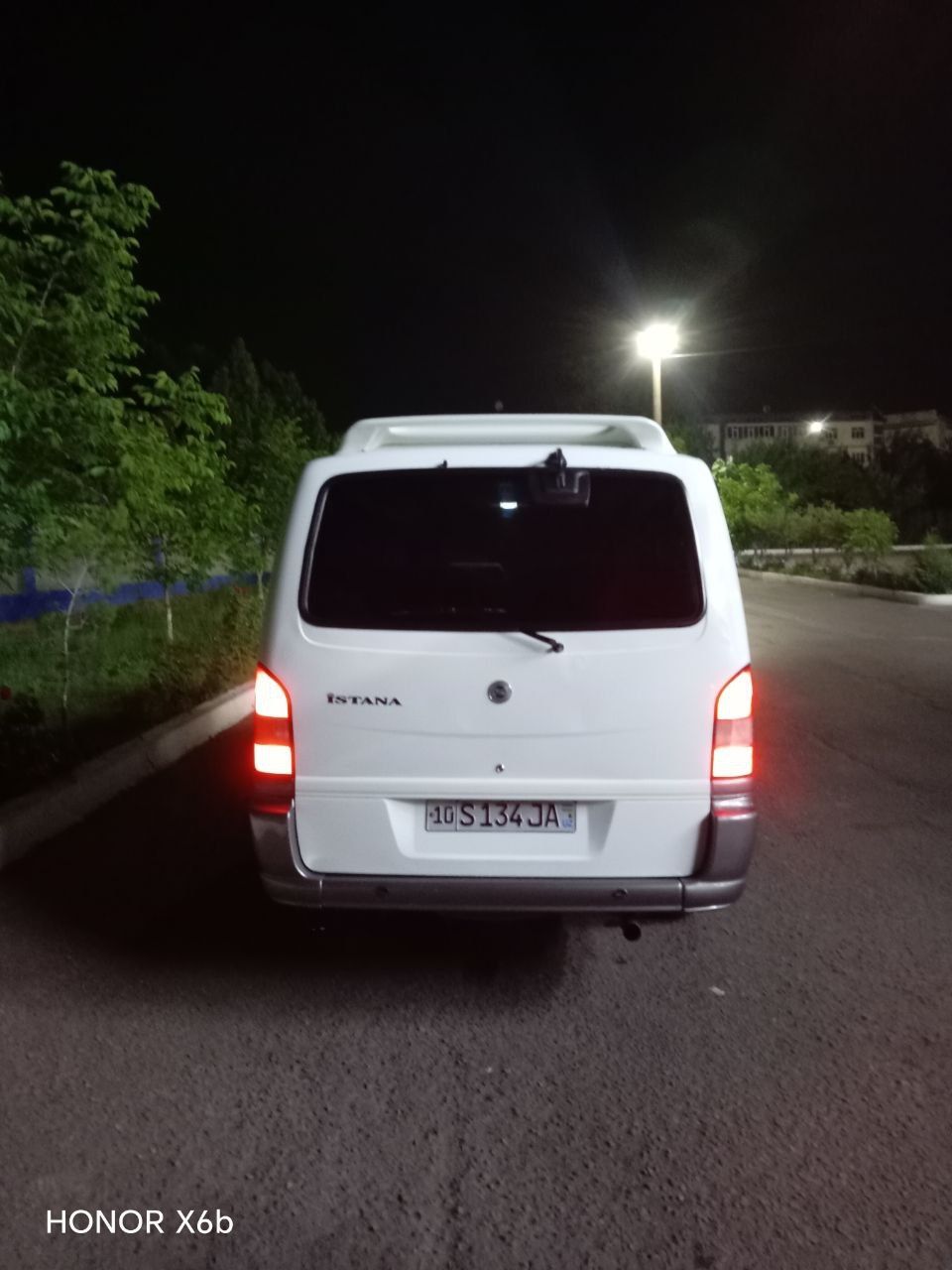 Istana  14 kishilik holati zur
