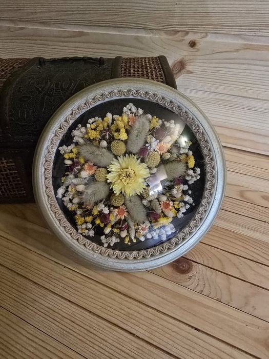 Tablou floral realizat manual