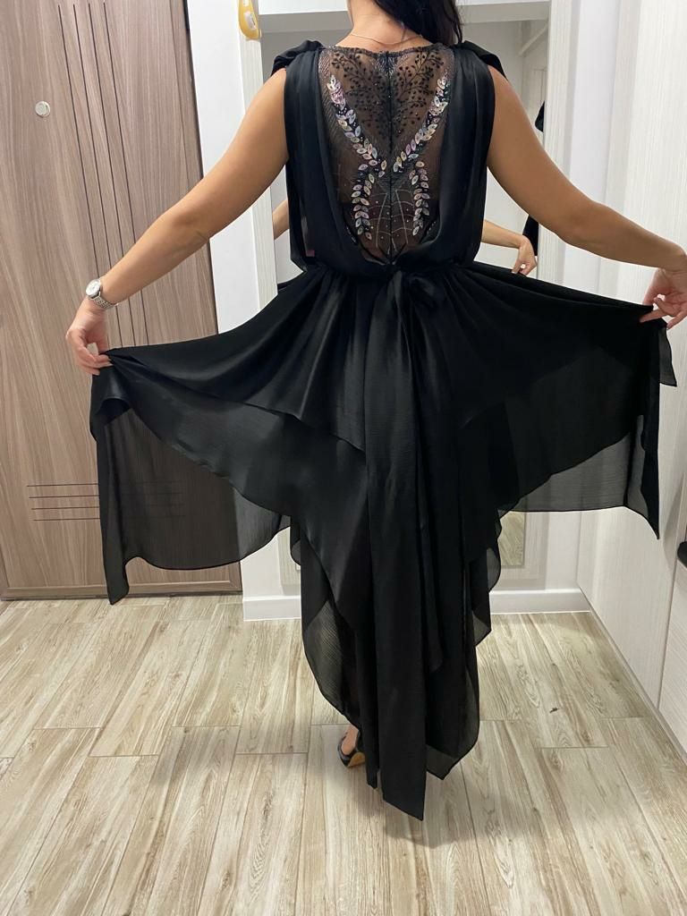 Rochie de seară deosebită!