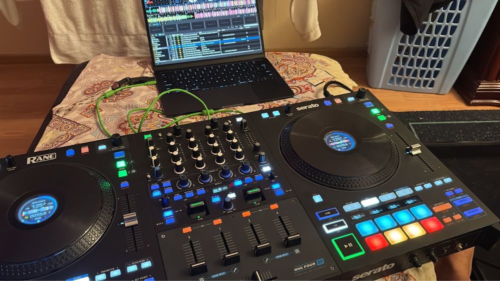 Диджей Контроллер RANE FOUR