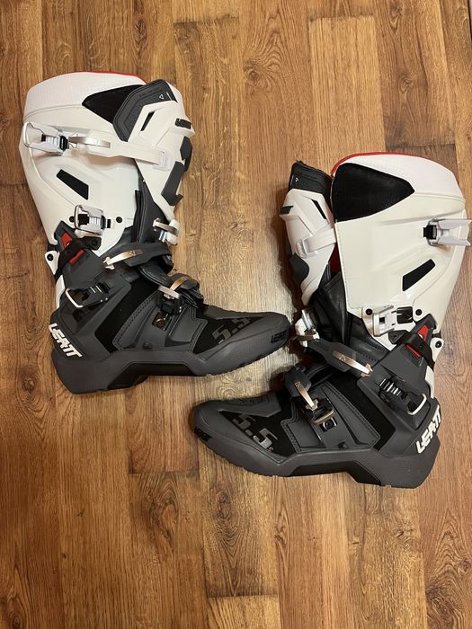 LEATT 5.5 Flex Lock НОВИ Enduro/MX