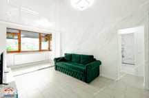 Apartament complet renovat, 2 camere, semidecomandat, etaj 2 Tiglina 1