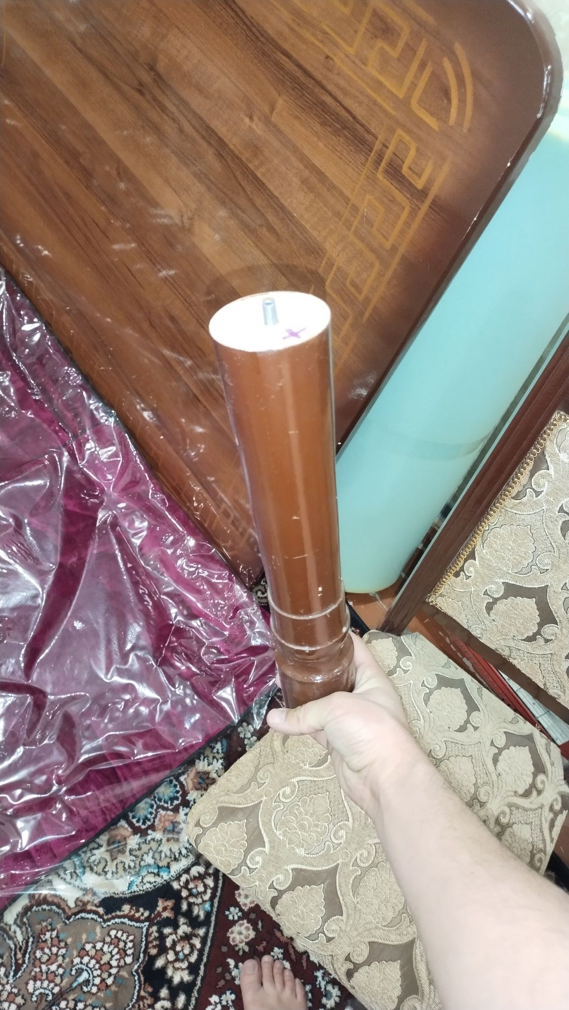 Стол стул сотилади 12кишилик Ахангаран рай.Нуробод