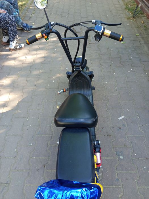Scuter electric copii 8-12 ani
