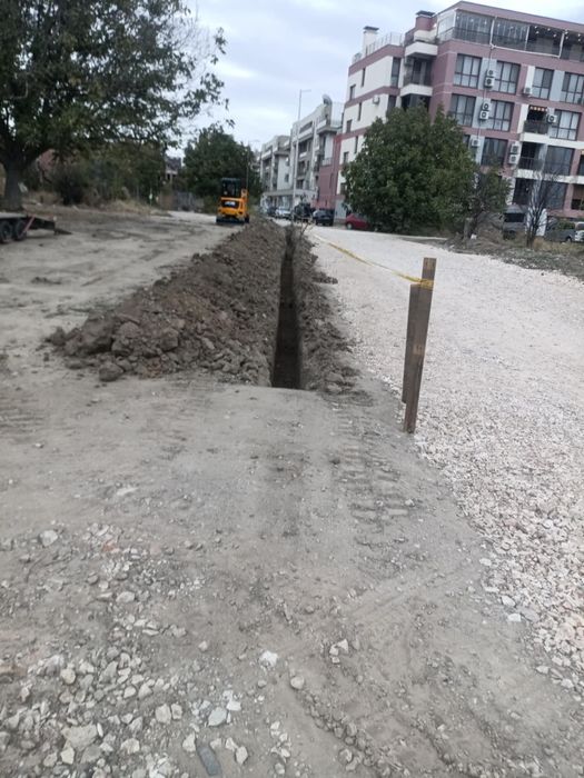 Услуги с багер и самосвал