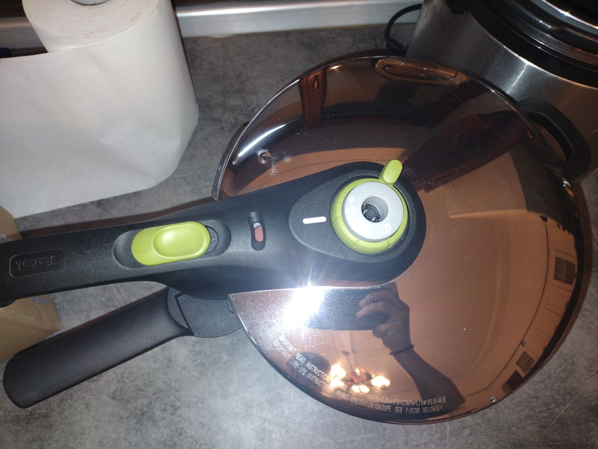 Oala sub presiune Tefal - Secure 5 NEO V2 P2534441, 8 L, gri