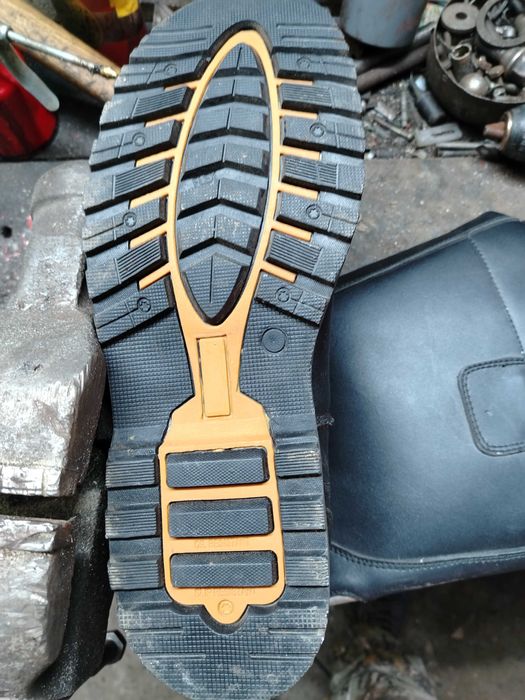 Спец обувь. Сапоги.