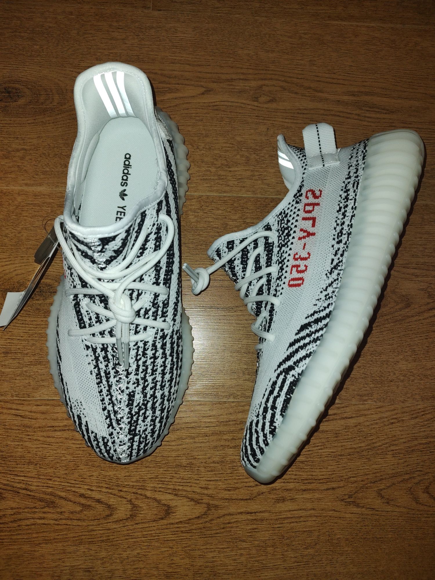 Yeezy 350 V2 Zebra