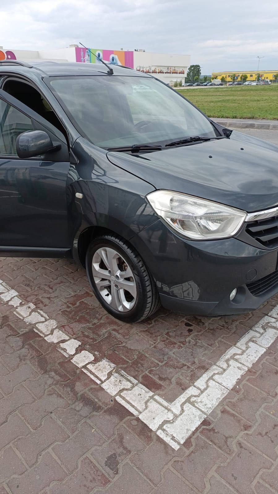 Dacia Lodgy 2012