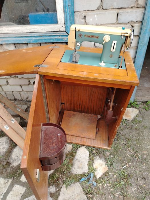 Продам рабочая швейная машина