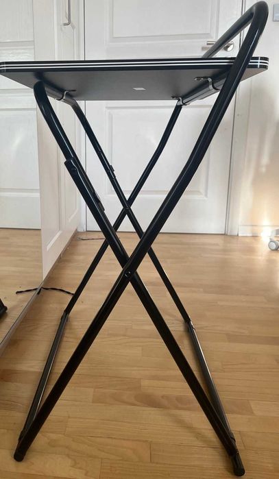 Сгъваемо бюро в отлично състояние