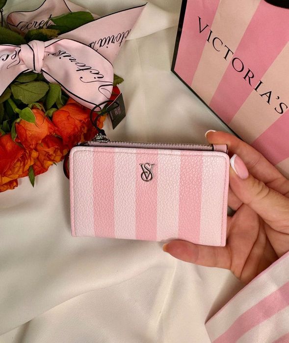 Кардхолдър Victoria’s Secret колекция 2024
