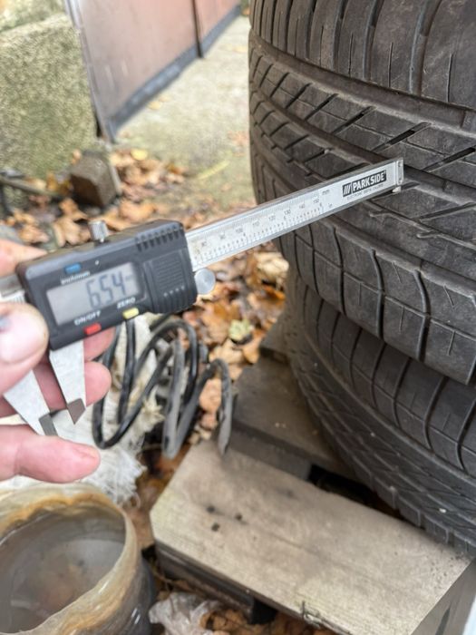 Гуми      Goodyear 255/50/19.