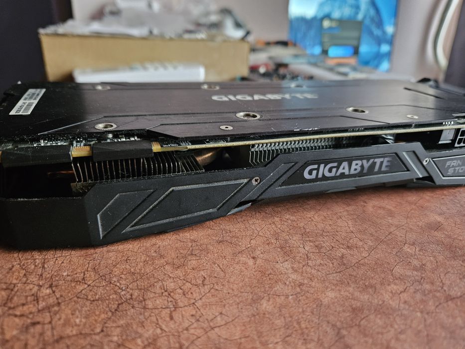 Placa video PCie Gigabyte Nvidia GTX 1070 Ti Gaming 8Gb DDR6 256bit