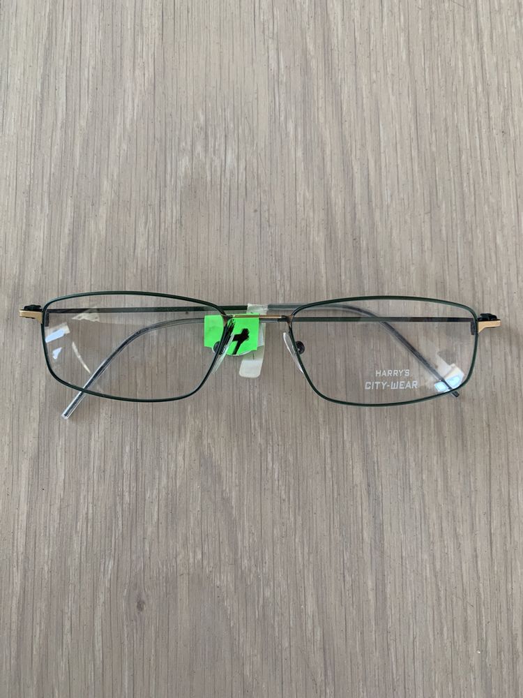 Vand rame ochelari nuante verde noi.