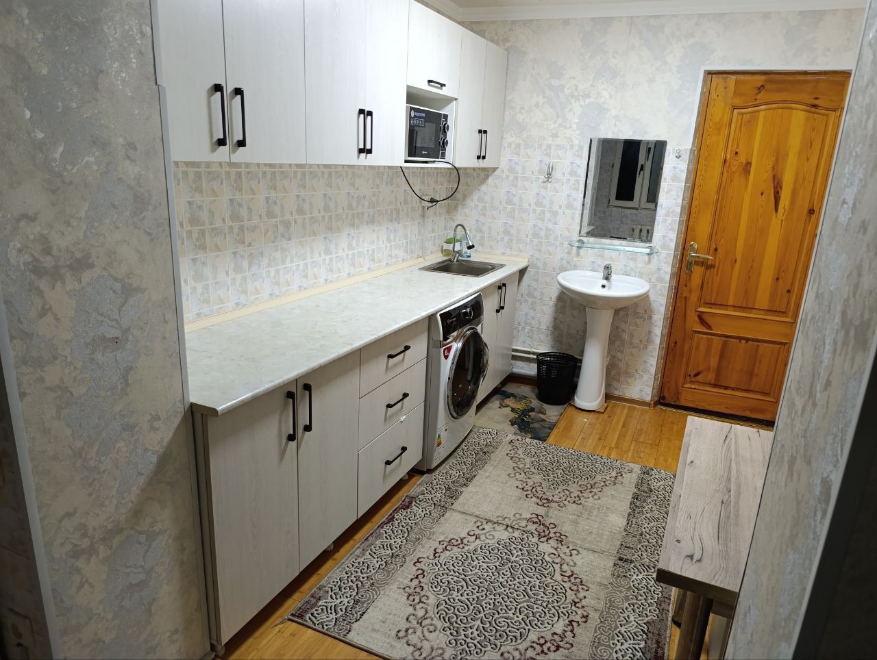 Чиланзар 1/2/4 метро.Новза