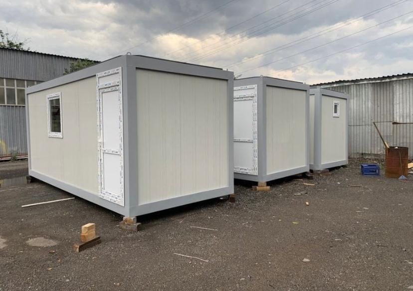 Container modular și casute