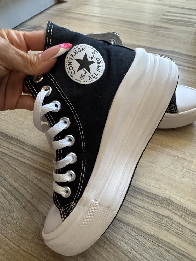 Оригинални кецове Converse Platforms ! 37,5 н