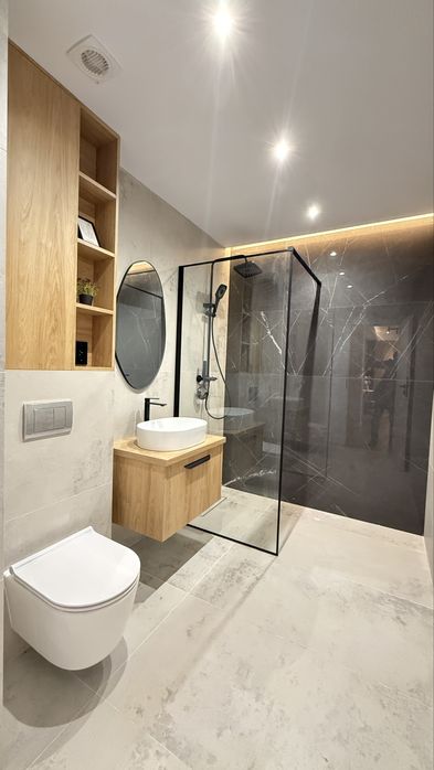 Persoana fizica vand Apartament 2 cam Lux,zona VIVO str Razoare