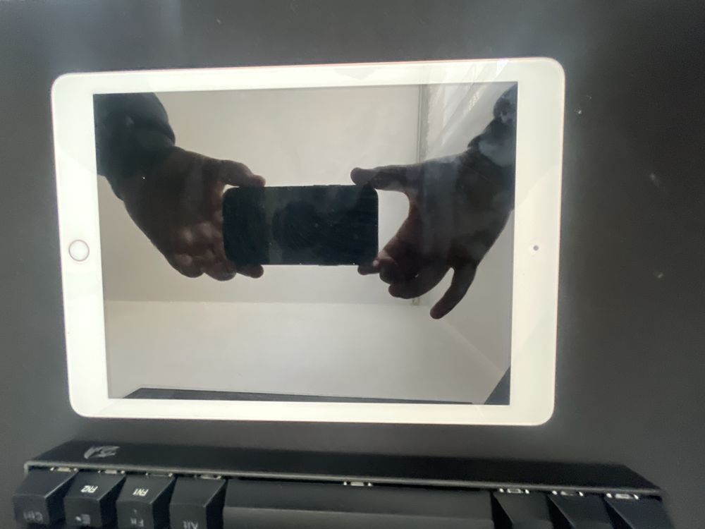 Ipad 6th generation 32 gb