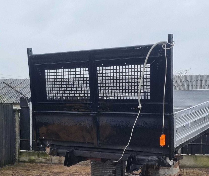 Bena basculabila Sprinter/Ford, originală  Scattolini