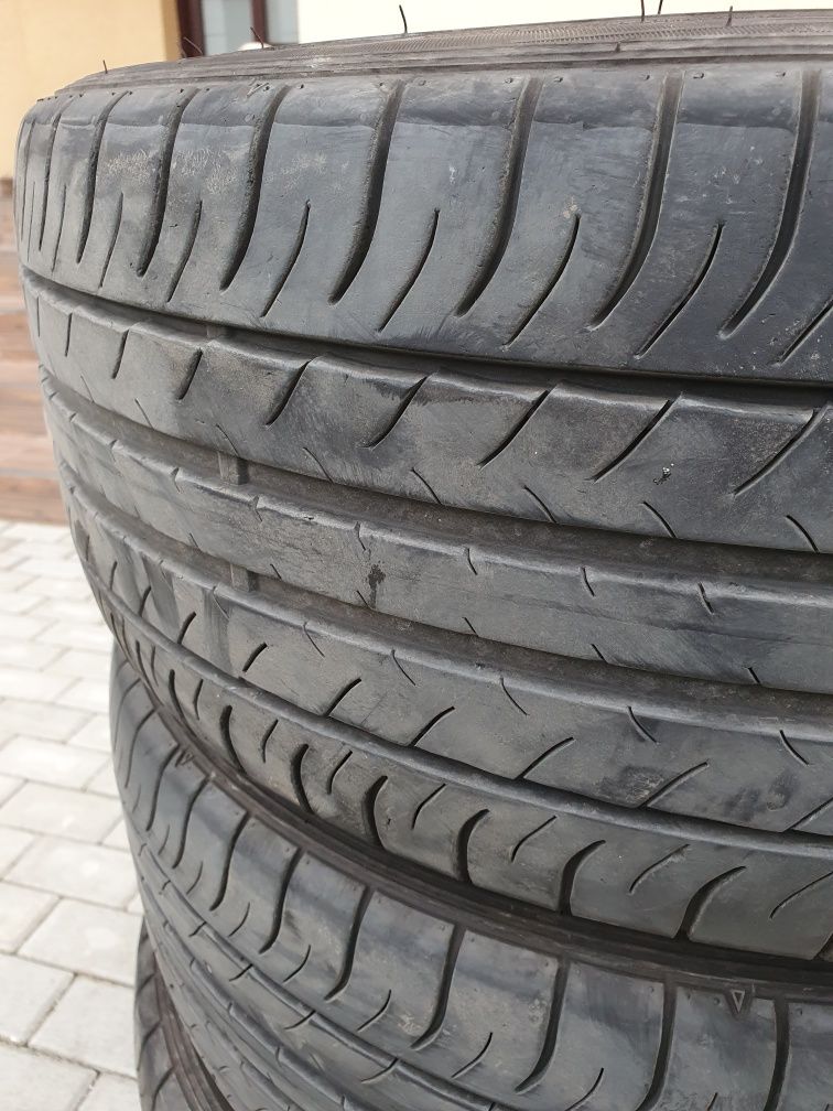 Anvelope vara Dunlop Sport Maxx 235/45/R18