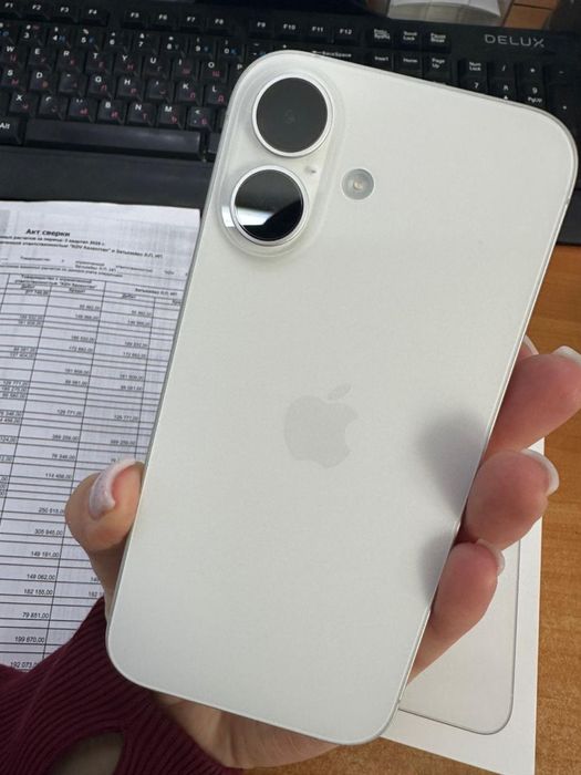 Apple 16, 256 гб,