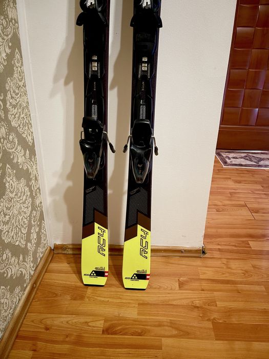 Schuri 165 cm fischer super comp pro skiuri